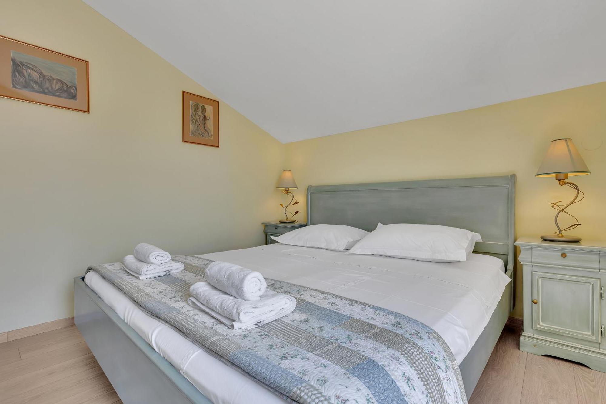 Grand View Apartments Драшнице Экстерьер фото