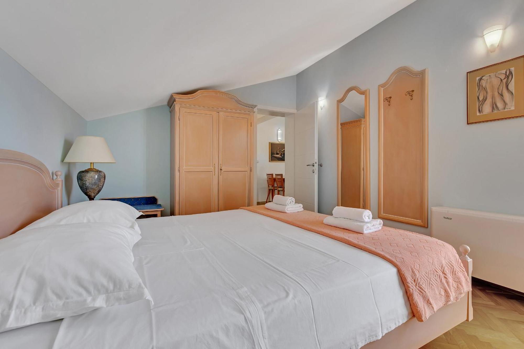 Grand View Apartments Драшнице Экстерьер фото