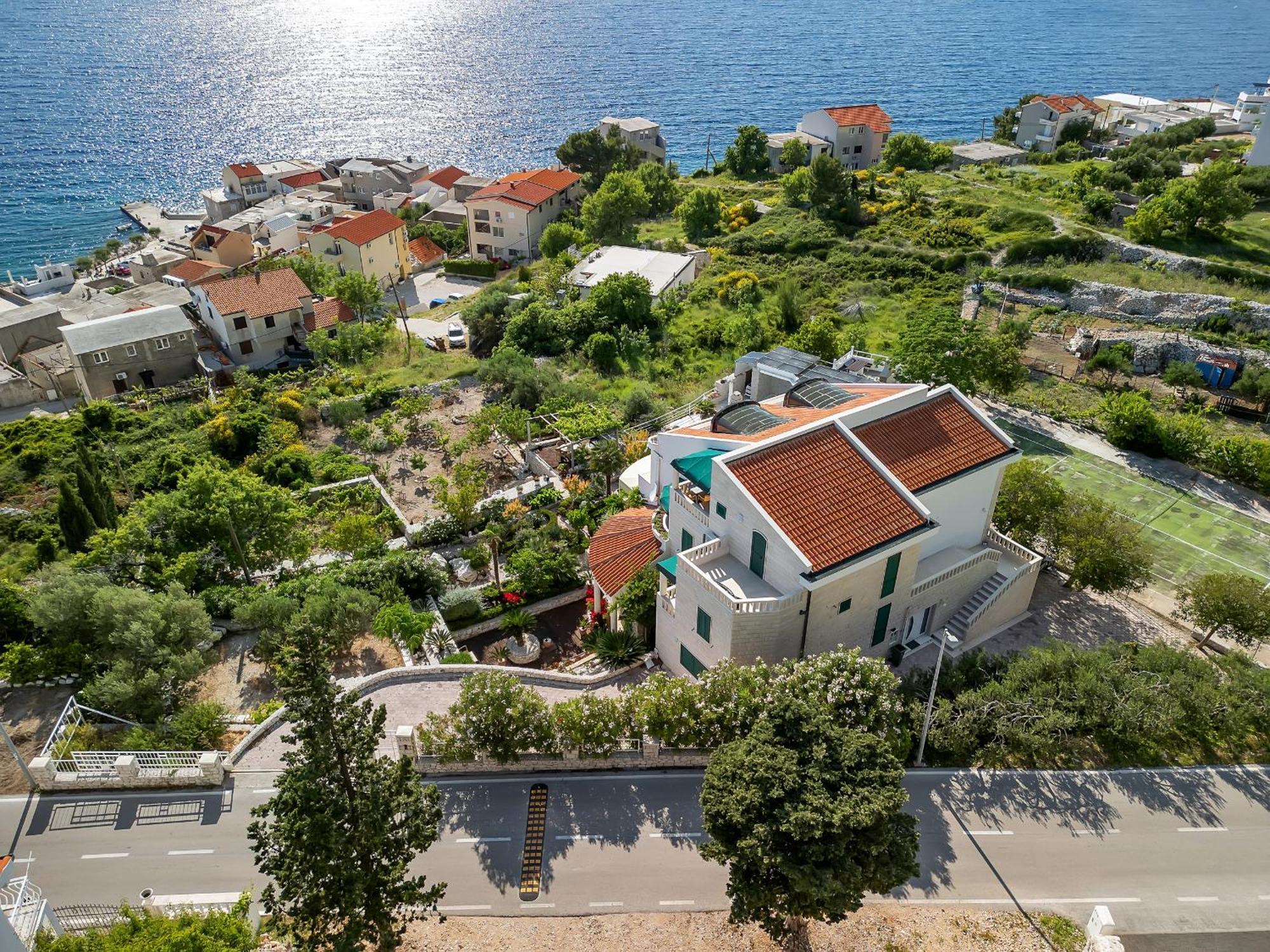 Grand View Apartments Драшнице Экстерьер фото